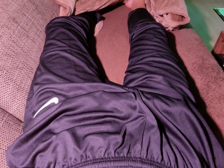 PuppyTitus nudes model image