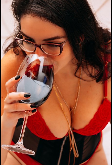 Queen Lanna porn actress pic