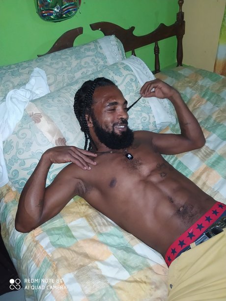 Drizzle Berries model xxx pictures