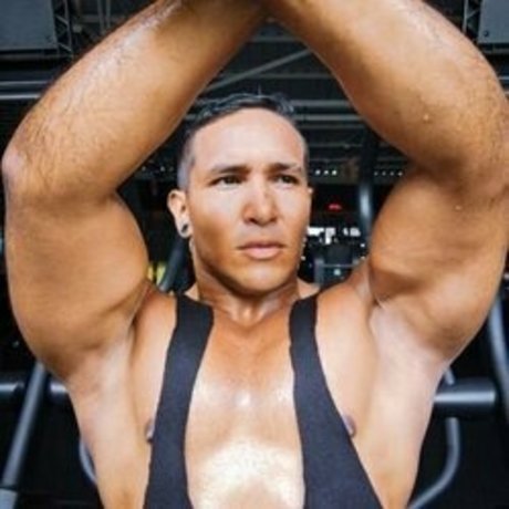 Dithree Khali naked star galleries