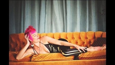 RAINBOW STAR art actress photo