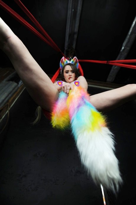 Rainbow Foxxxy model exclusive pictures