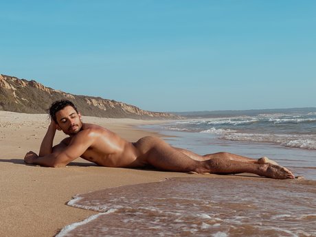 Rafael Ferreira model free galleries