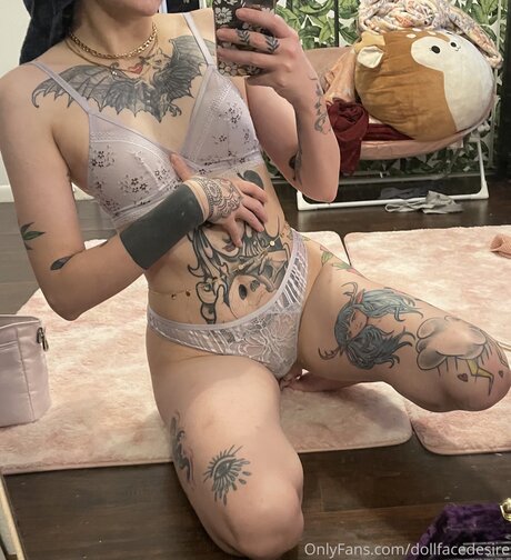 DollFaceDesy top star pic