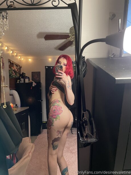 DollFaceDesy model porn images