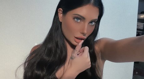 Nella Jones model art photos