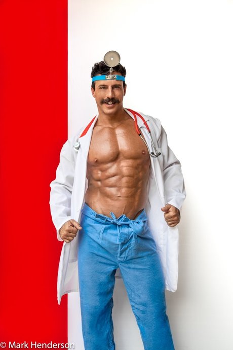 Dr Rideout model high quality pictures