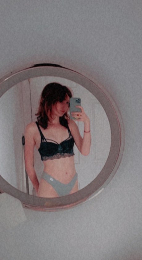 Ev Bunny adult actress pics