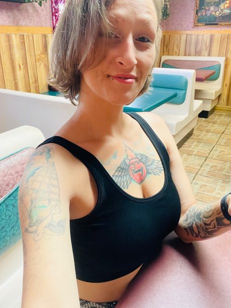 Dizzi Dizzle star beautiful archive