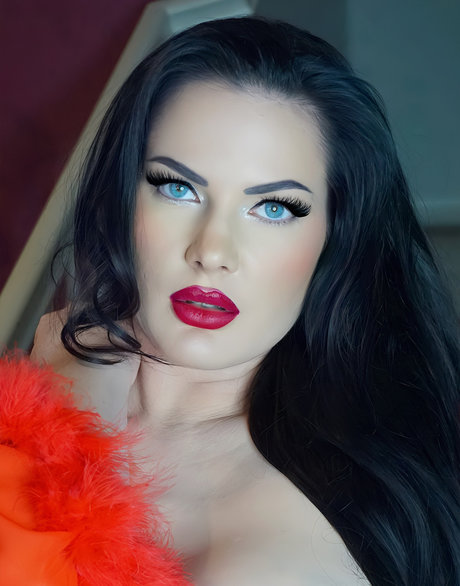 RAVEN ROSE PLATINUM PAGE pornstar beautiful gallery