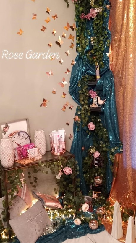 Rhonda s Glam Trap model erotic galleries