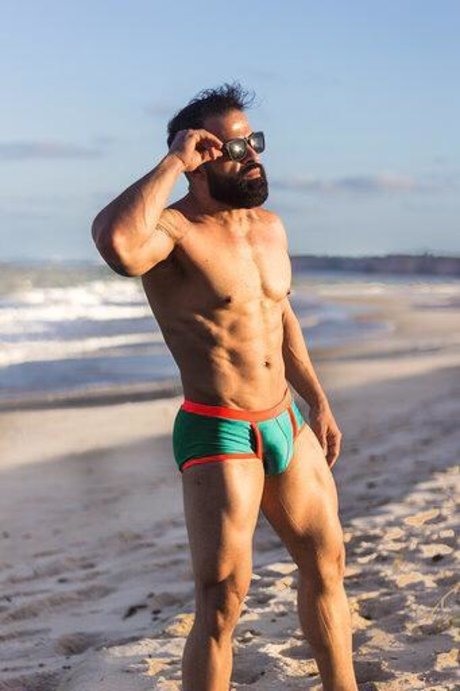 Renan Muscle Flex star art image