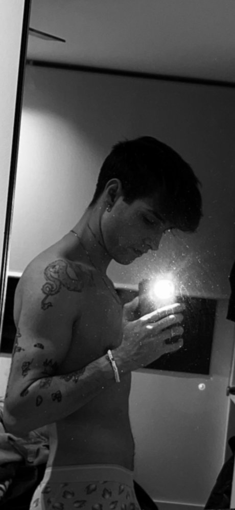 reequeenaa perfect pornstar pics