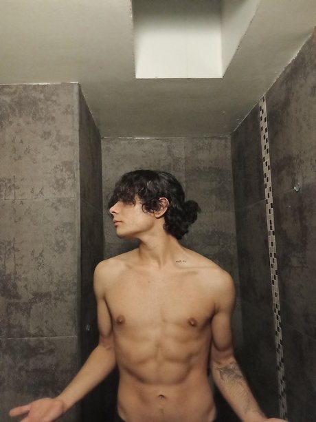 Reen GR pornstar nude img