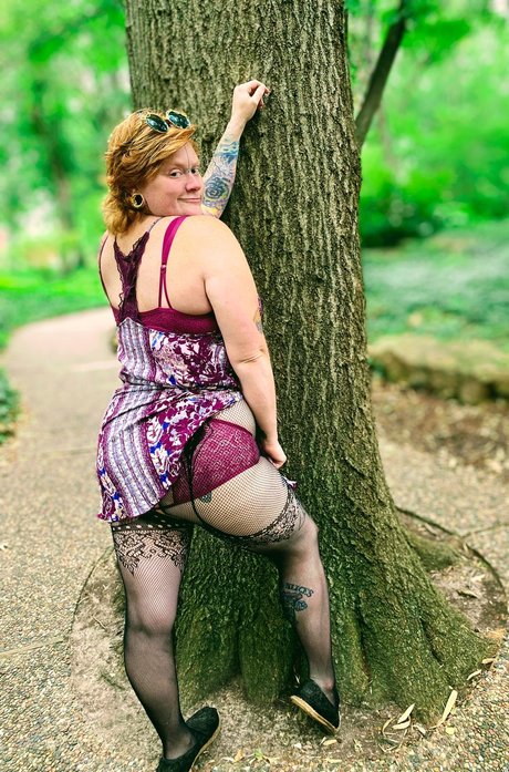 redwitchofthewest model adult img