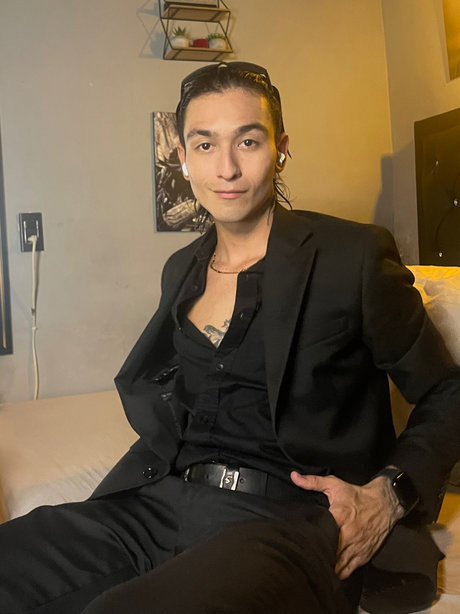 Demon star exclusive pics