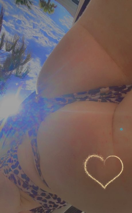 RedRoxanne top pornstar pictures