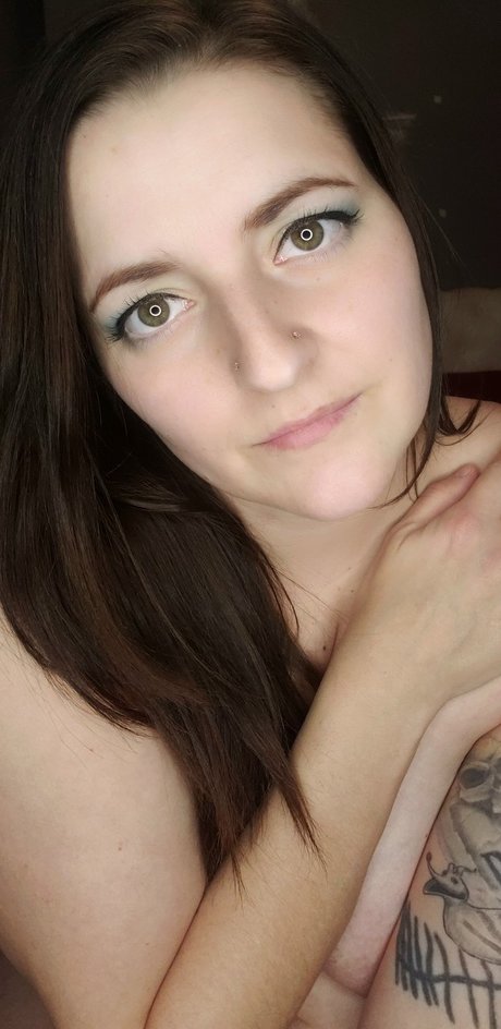 Redhotred nudes actress archive