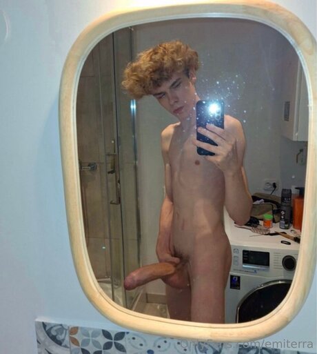 Terra Daddy star high quality pictures