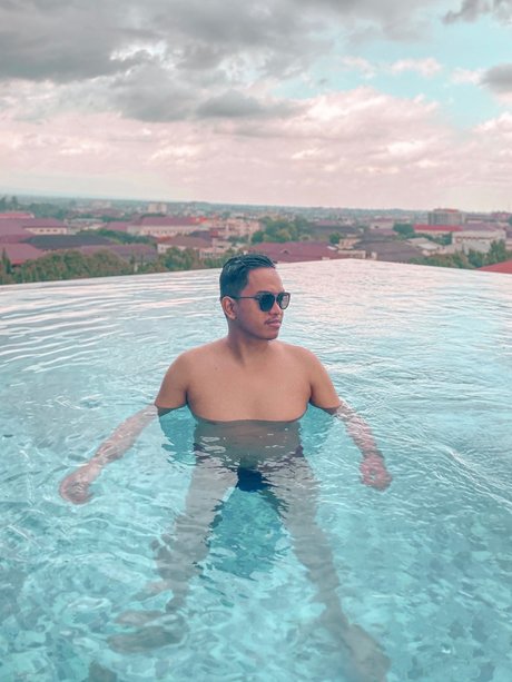 Austin Aw_ star pornographic picture