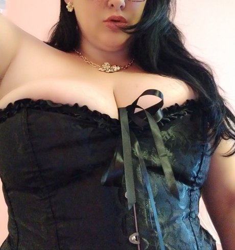 Romina vix_ hot model pics