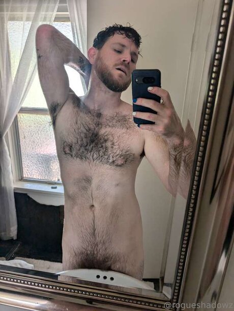 Rogue Shadow nudes star img