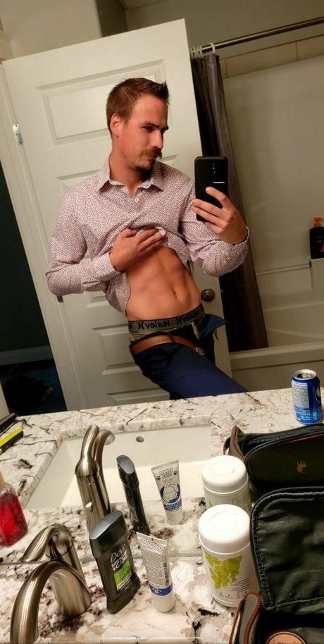 Rocky Divine high quality actress pictures