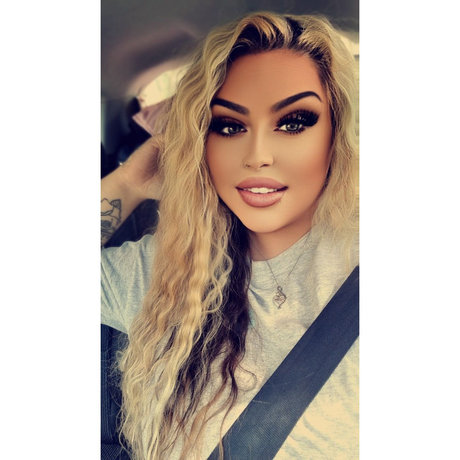 Robynn maee nice model pictures