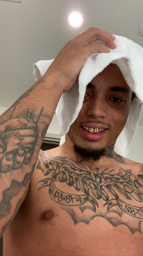 Rnasty_ nudes model photo