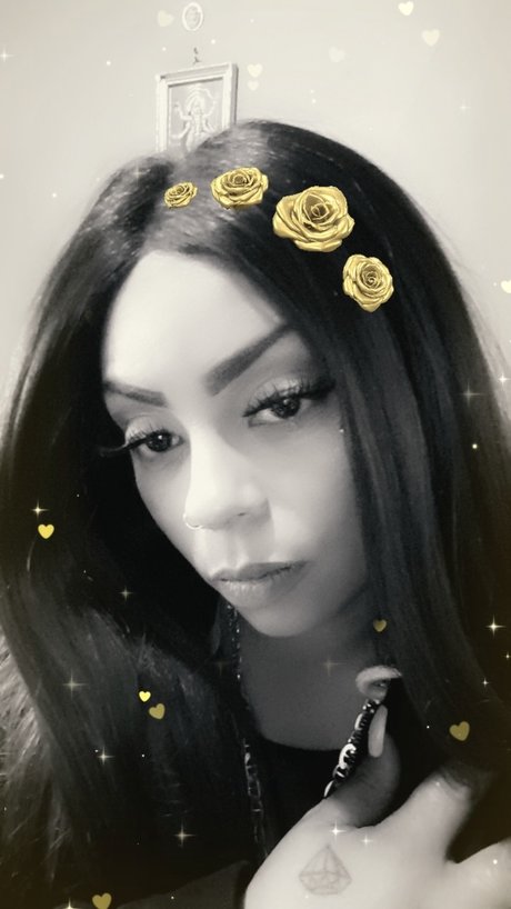 u10089331 star naked images