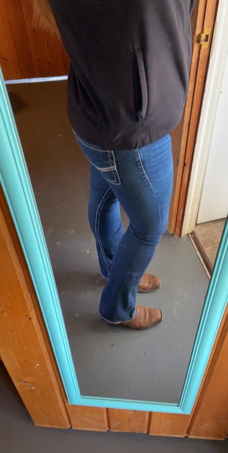 Miss River Leigh star perfect picture