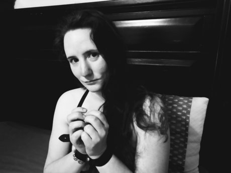 Rikara nude model picture