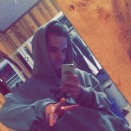 ToNy WiTh ThE ToMMy_ naked model picture