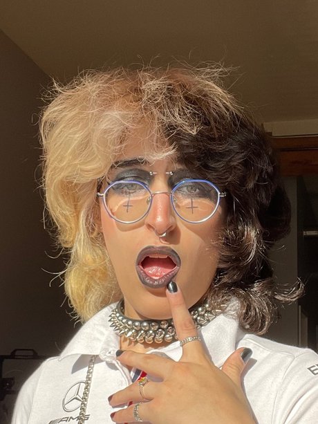 Robin Roy model sex galleries