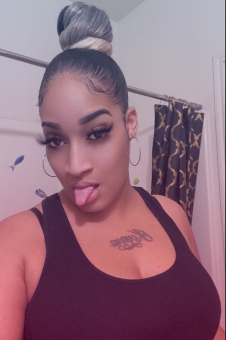 Candyyy_ pornstar sexy archive