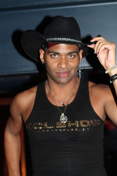 Royalt DeYonc_ hd model photo