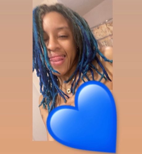 RoyalBlue sex model images