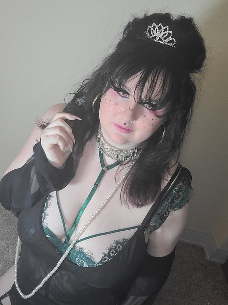 Lady Valentine pornstar pretty pic