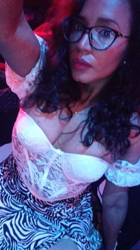 Rose Miel porn model pictures