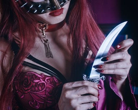 Rosie x Royale model nude pictures