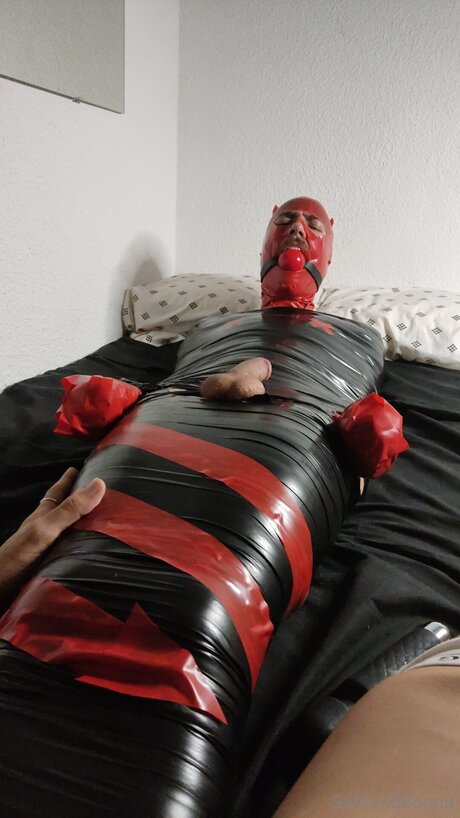 Safe and Bound high quality star images