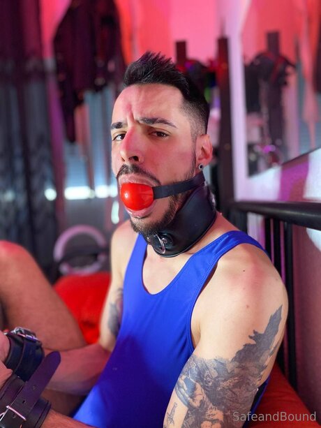 busty redhead teen onlyfans free naked photo