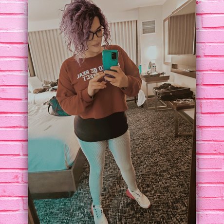 Sloan Peterson top model picture