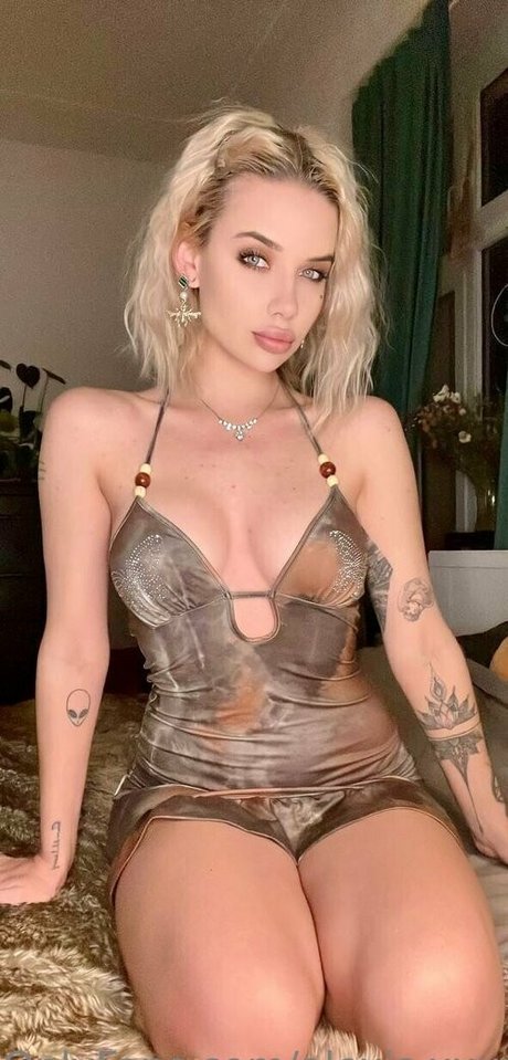 alexis xxxx hd actress photos