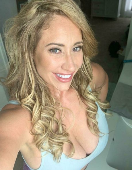 evanotty pornstar xxx photo