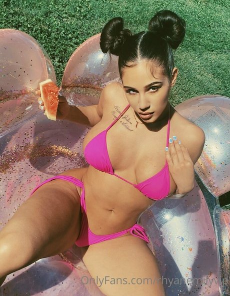 black female onlyfans perfect photo