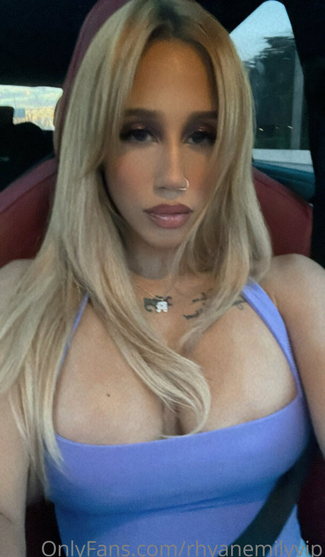 emilyywild1 hd pornstar galleries