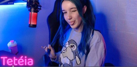 Teteia pornstar top img