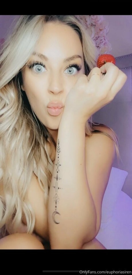 skinny asian teen onlyfans beautiful naked pictures