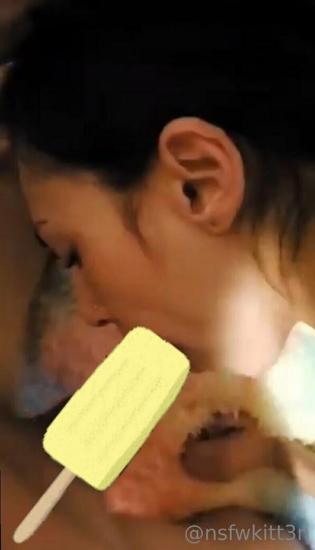nsfwkitt3n model sex pics